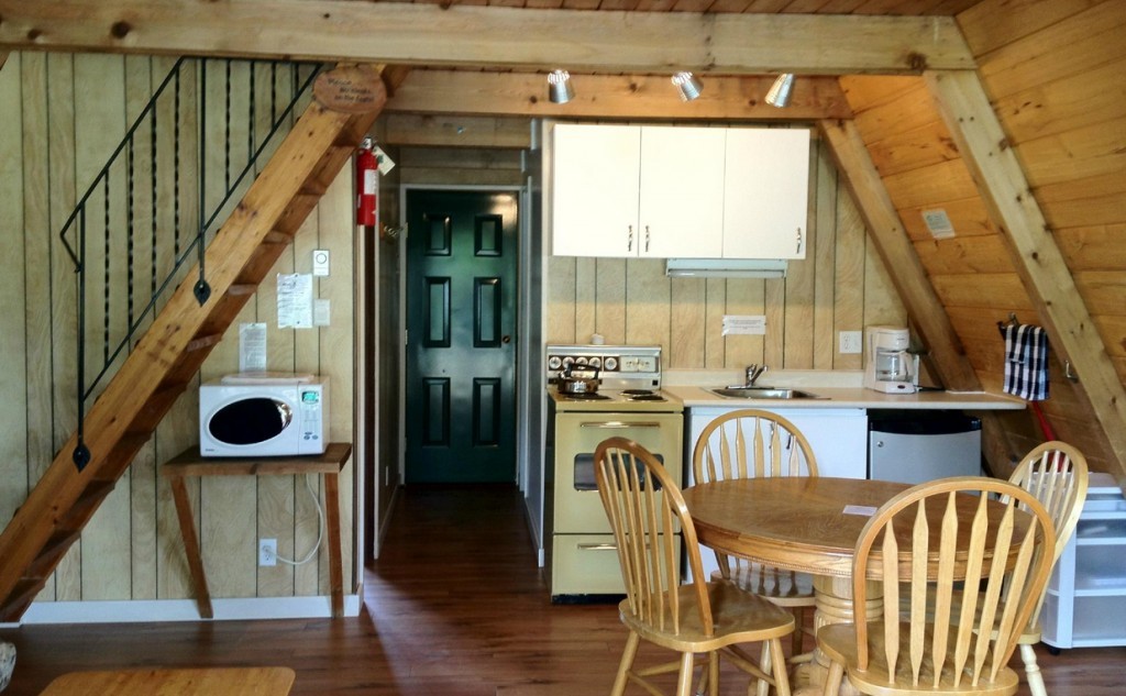 Kokanee Chalets- Motel- RV Park- Campground - Chalet Kitchen-9f3429e75056a36.png